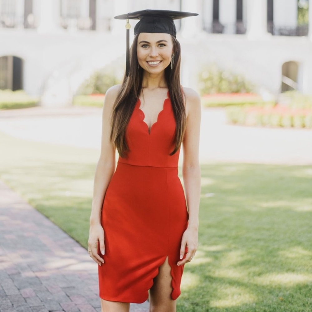 Lulus Red Scalloped V-Neck Bodycon
Graduation Dress